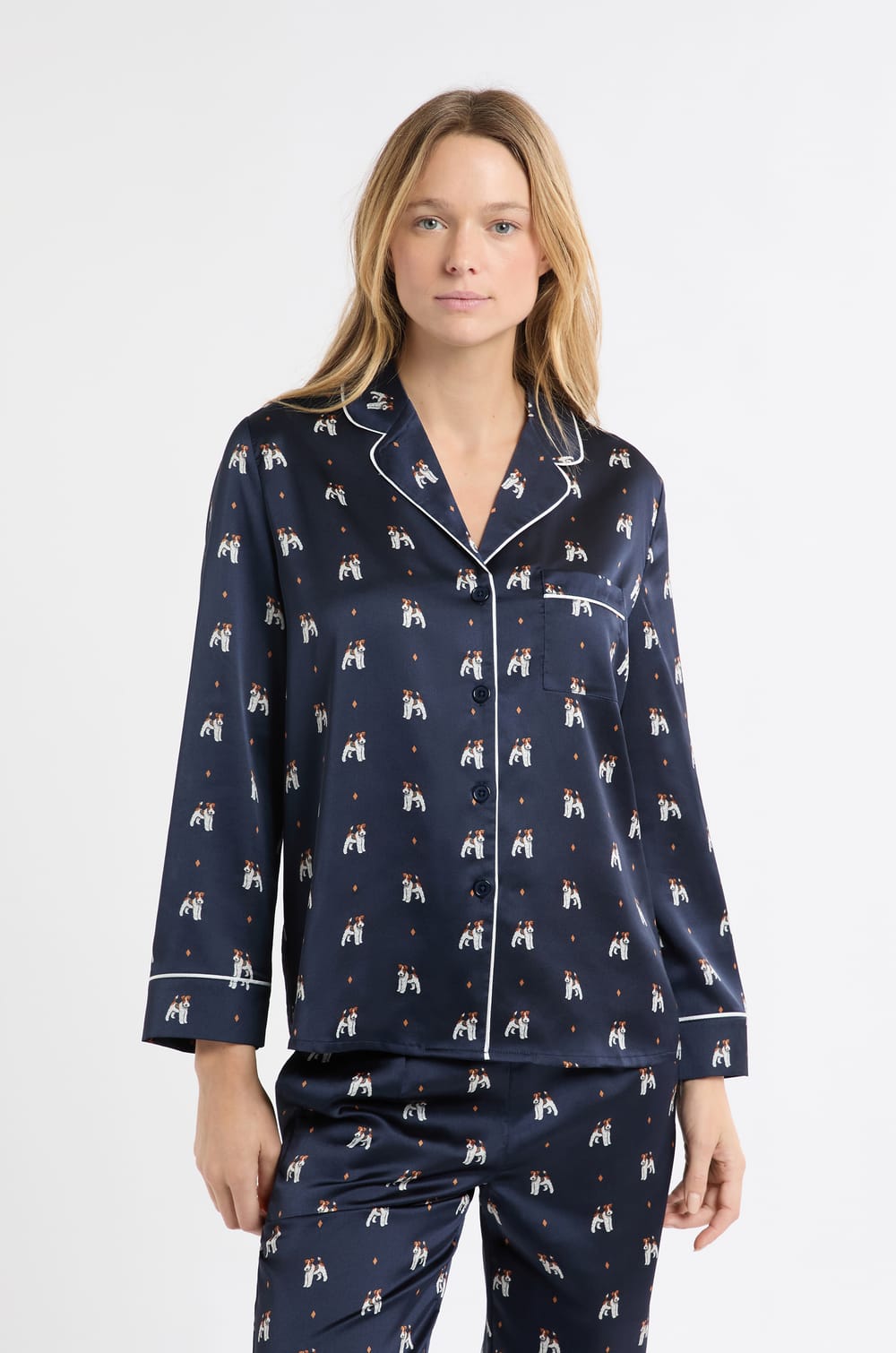 Camisa de pijama de sat&eacute;n estampada con motivos de perros;${refinementColor}