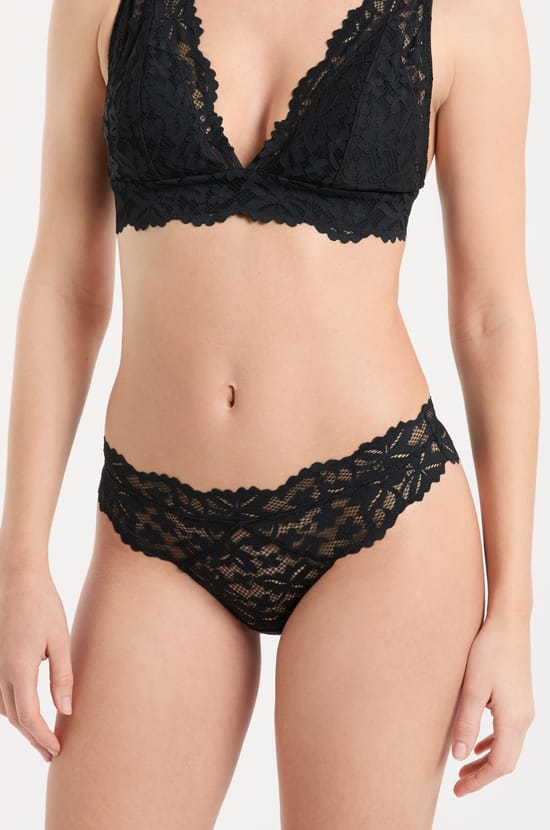 Culotte en dentelle;${refinementColor}