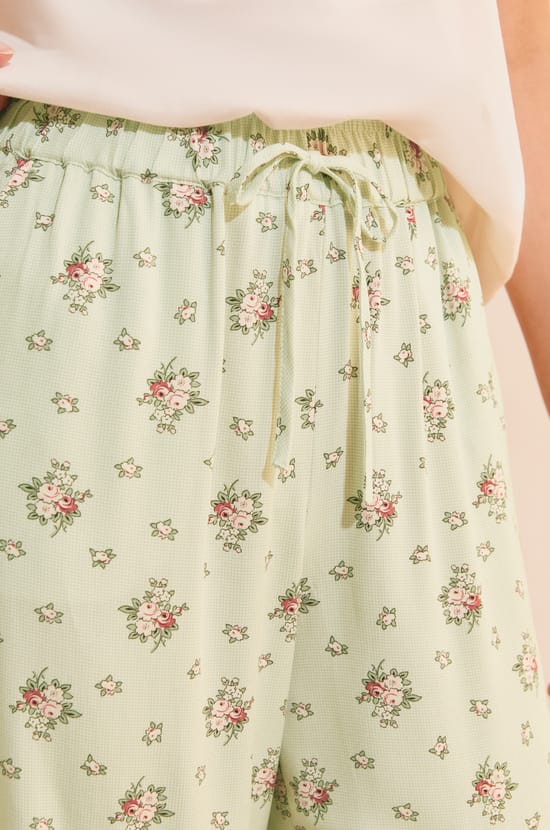 Pantalon de pyjama &agrave; motif fleuri;${refinementColor}