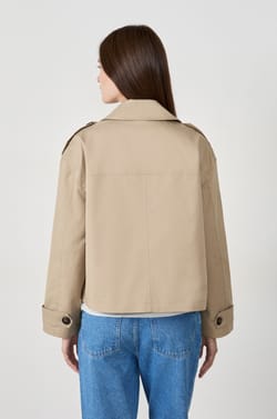 Trench court;${refinementColor}