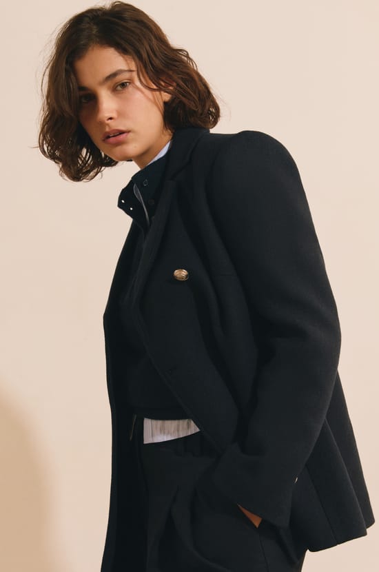 Manteau crois&eacute; court avec laine;${refinementColor}