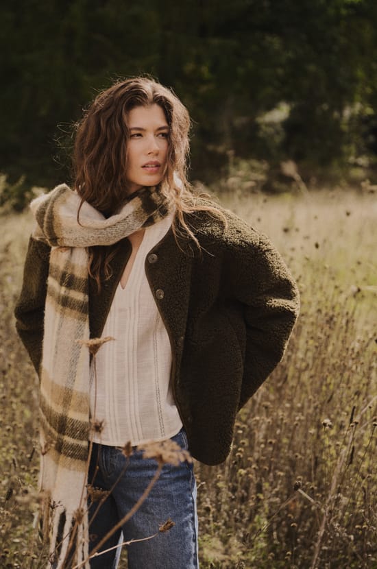 Veste en polaire;${refinementColor}