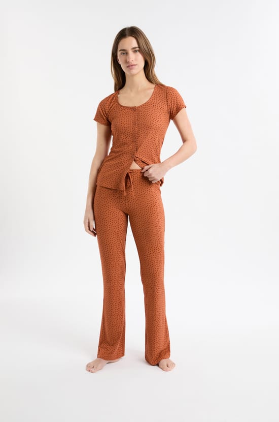 Pantal&oacute;n de pijama con estampado de corazones;${refinementColor}