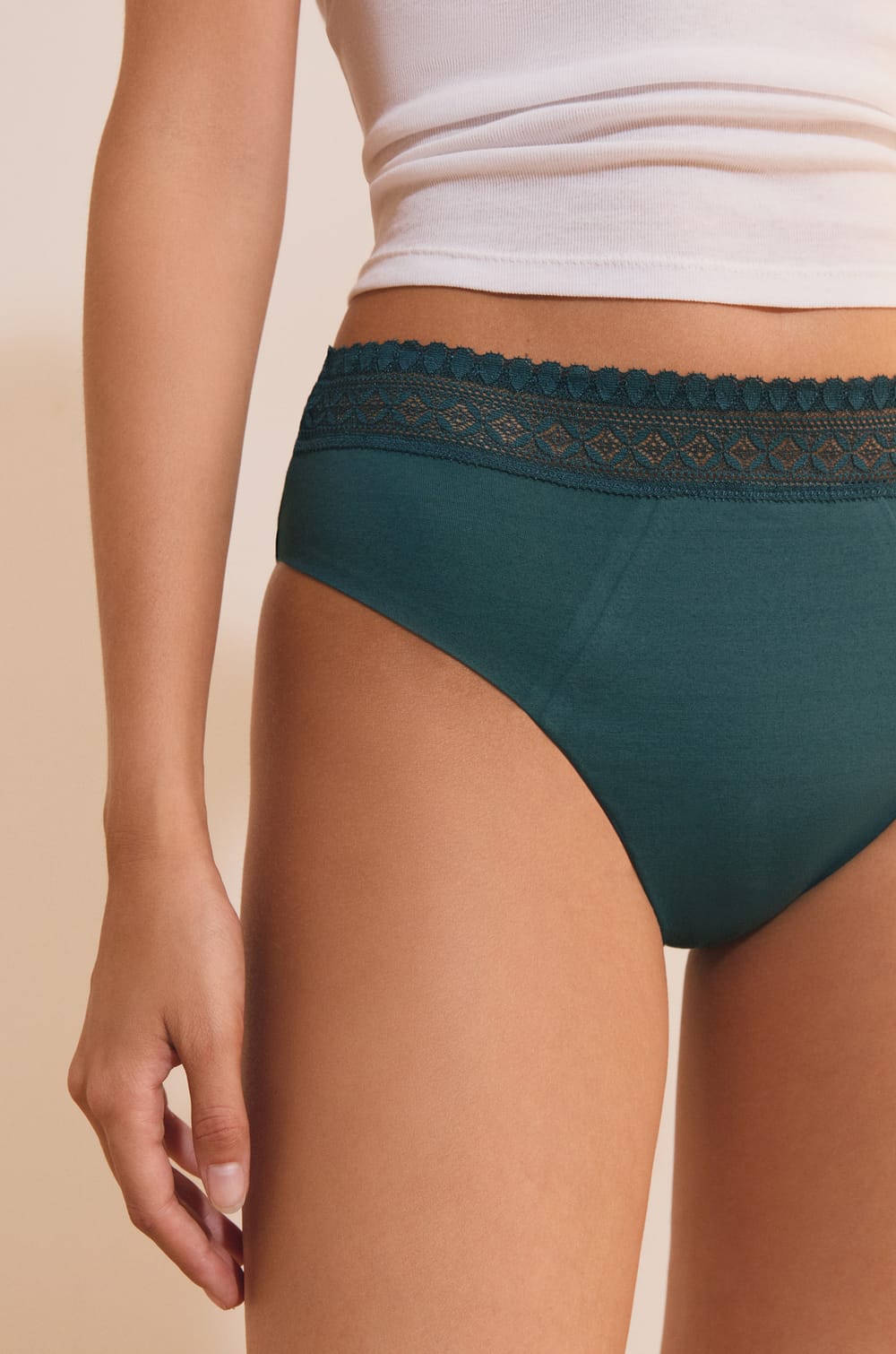 Period Brief - Heavy Flow;${refinementColor}