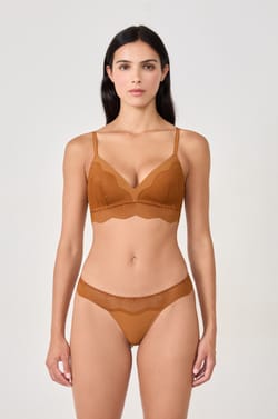 Wireless Triangle Bra;${refinementColor}