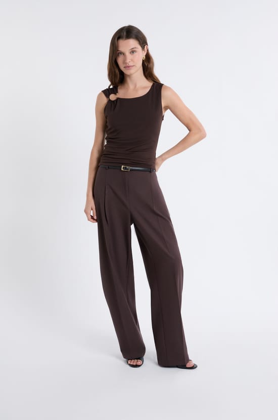 T-shirt sans manches avec anneau;${refinementColor}