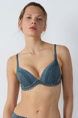 Bra No. 2 - Plunging Push-Up;${refinementColor}