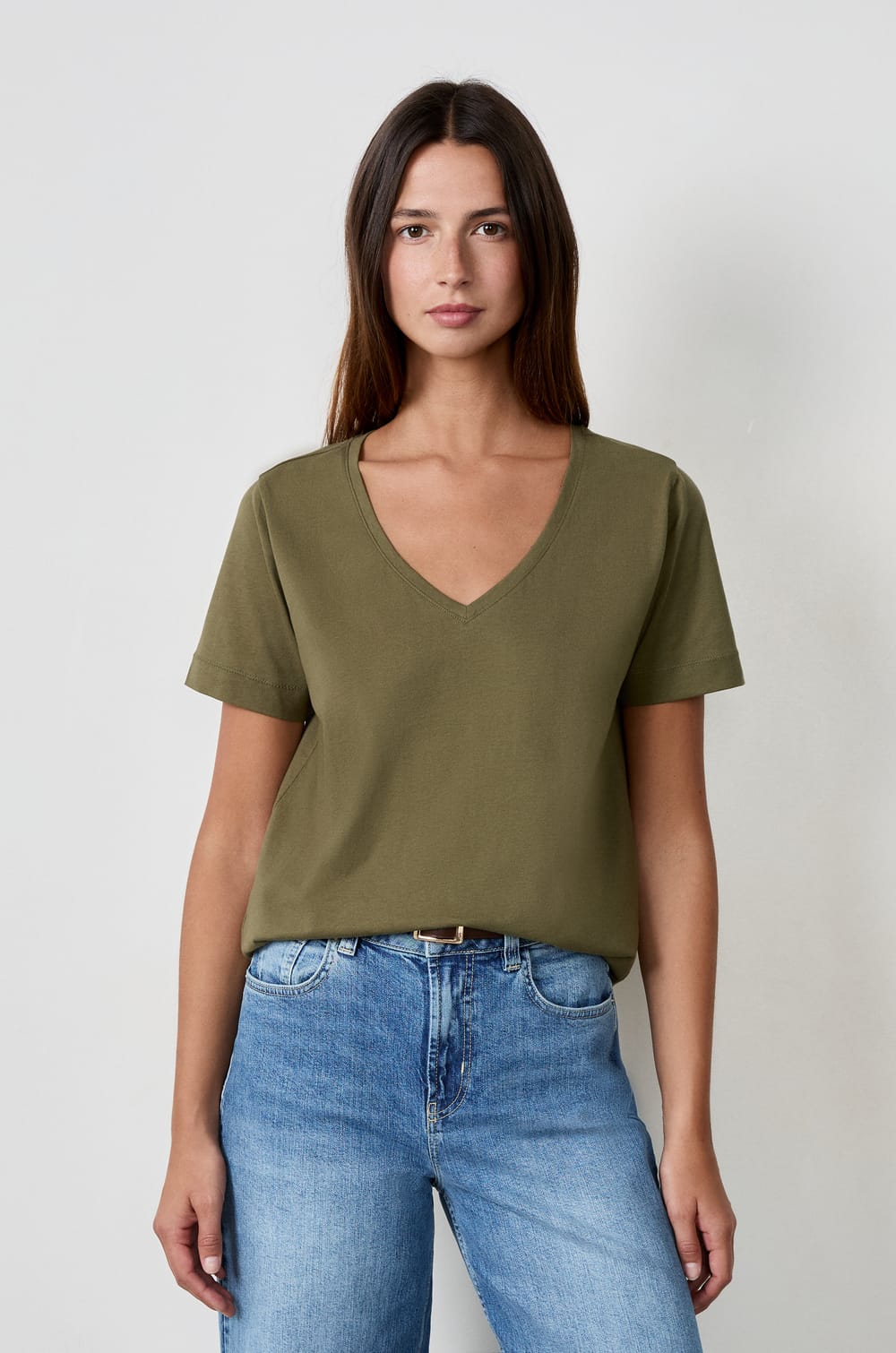 T-shirt col V manches courtes en coton;${refinementColor}