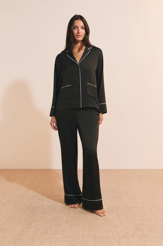 Chemise de pyjama satin&eacute;e;${refinementColor}