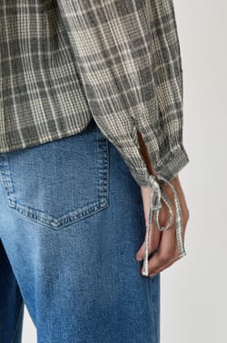 Chemise &agrave; carreaux;${refinementColor}