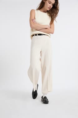 Pantalon cropped;${refinementColor}