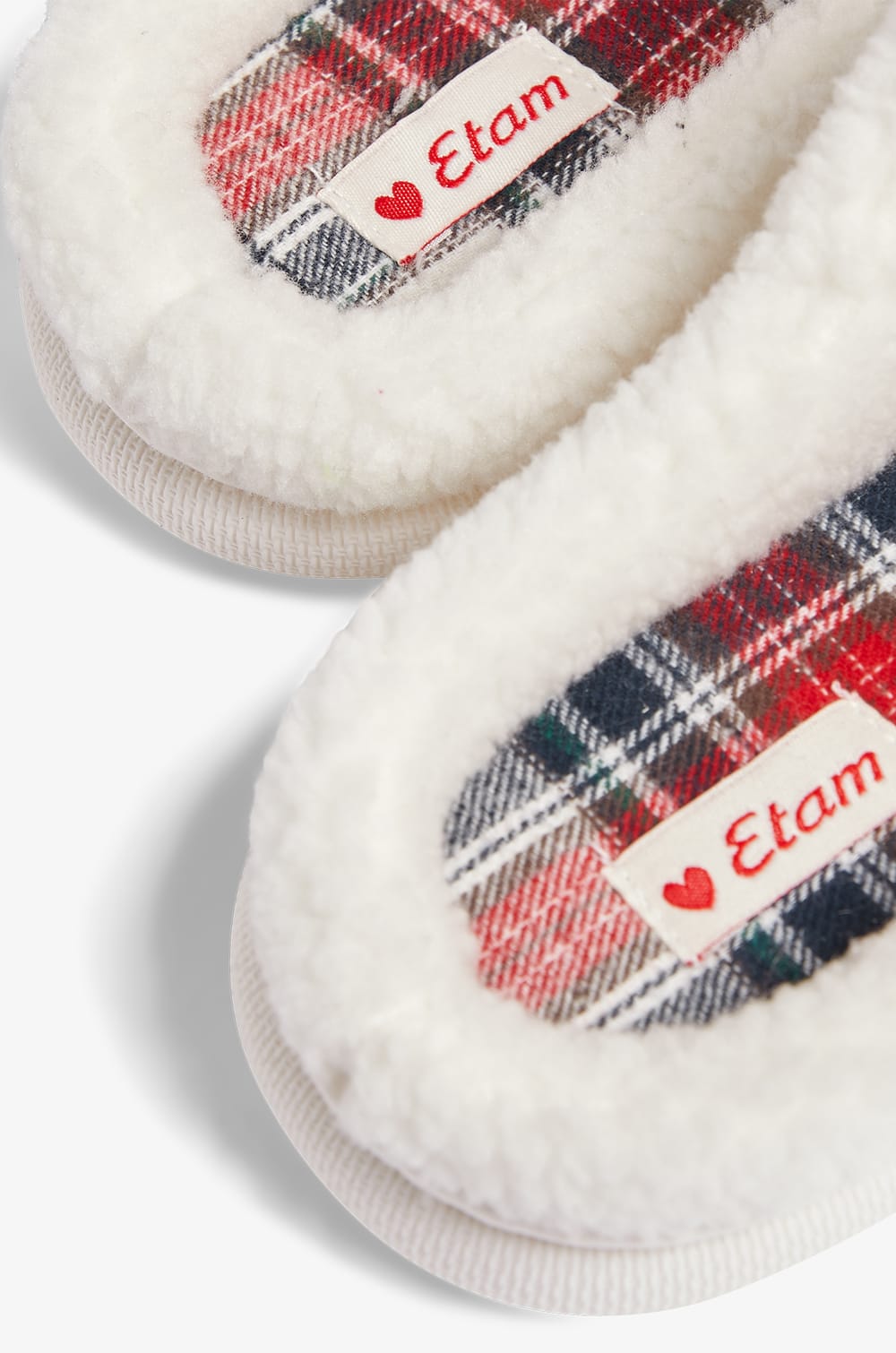 Heart pattern mule slippers;${refinementColor}