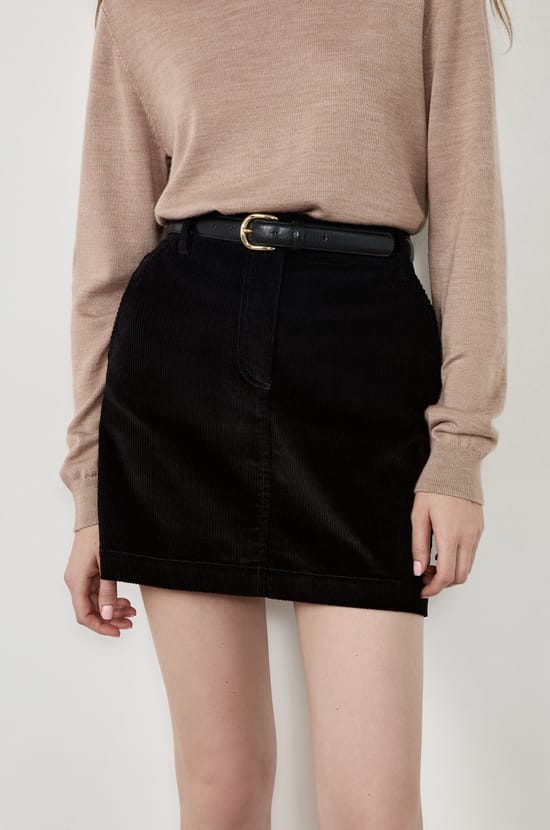 Short Velvet Skirt;${refinementColor}