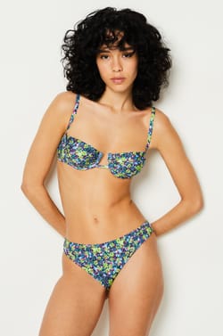 Cesta top de bikini;${refinementColor}