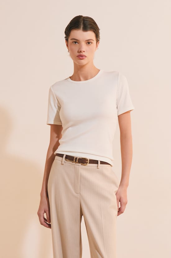 Short-sleeved T-shirt with cotton modal;${refinementColor}