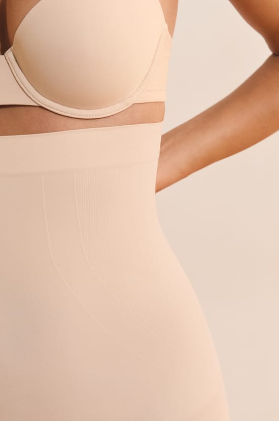 Panty taille haute sculptant;${refinementColor}