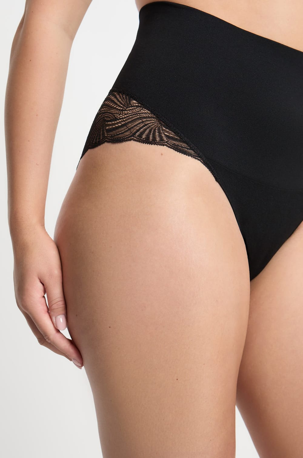 Culotte gainante taille haute détails dentelle - Maintien médium;${refinementColor}