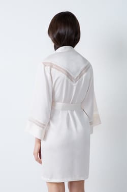 Satin robe with lace details;${refinementColor}