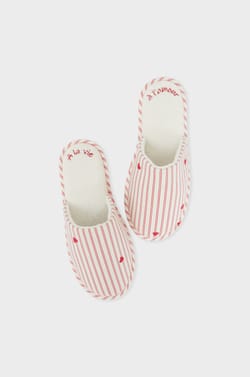 Heart Pattern Mules Slippers with Cotton;${refinementColor}