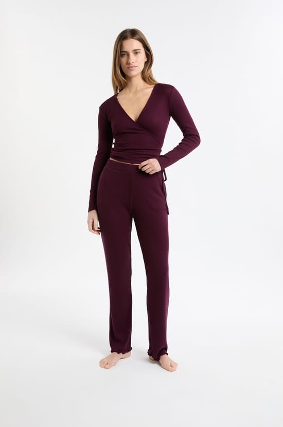 Pyjama-T-Shirt mit langen &Auml;rmeln im Wickelstil;${refinementColor}