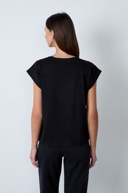 T-Shirt mit rundem Ausschnitt aus 100 % Bio-Baumwolle;${refinementColor}