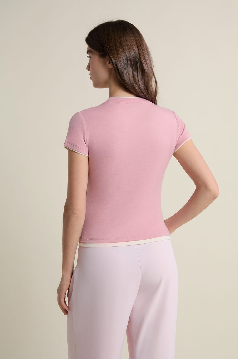 T-Shirt mit kurzen &Auml;rmeln und Rundhals Ausschnitt;${refinementColor}