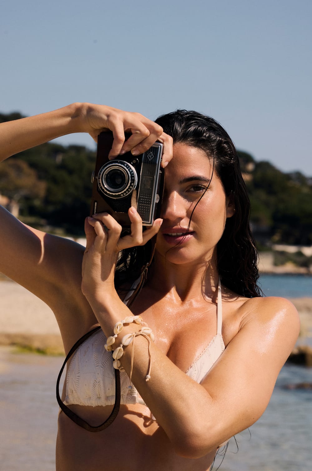 Top de bikini triangular de ganchillo;${refinementColor}