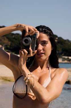 Top de bikini triangular de ganchillo;${refinementColor}