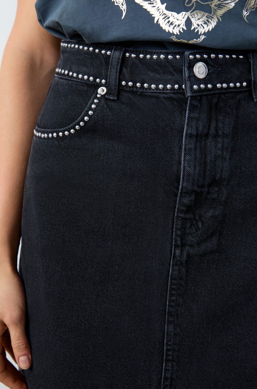 Studded long denim skirt;${refinementColor}
