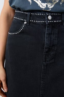 Studded long denim skirt;${refinementColor}