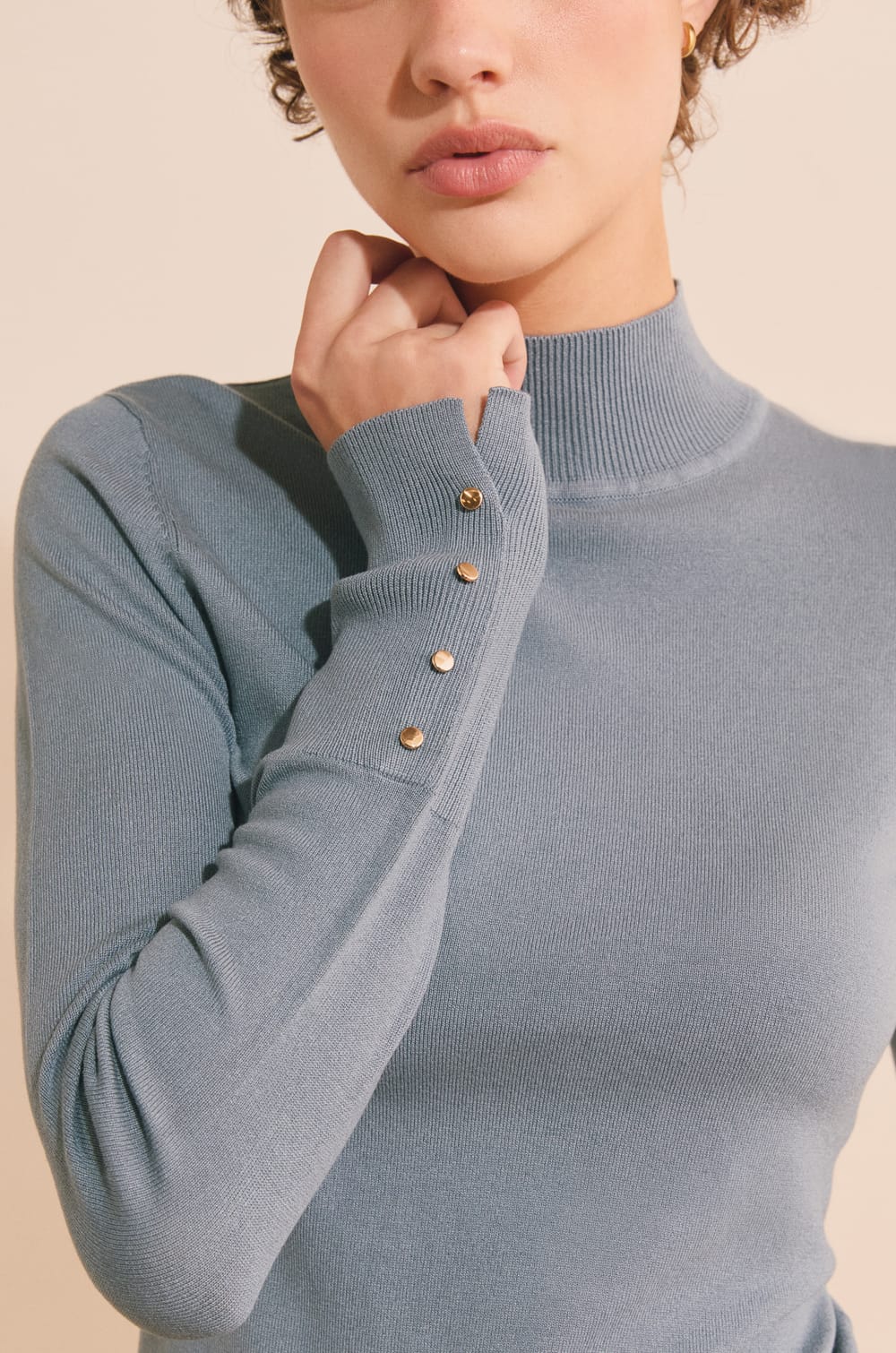 Pull en maille fine &agrave; manches mi-longues;${refinementColor}