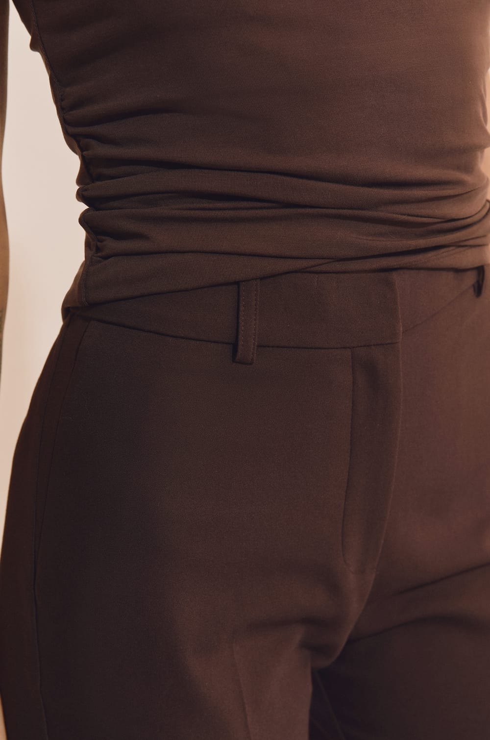 Pantalon avec coton;${refinementColor}