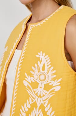 Gilet sans manches brodé;${refinementColor}