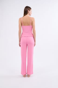 Ensemble de pyjama 2 pi&egrave;ces en maille c&ocirc;tel&eacute; d&eacute;tails dentelle;${refinementColor}