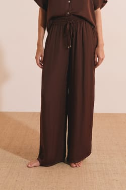 Pantalon satin&eacute; coupe large;${refinementColor}