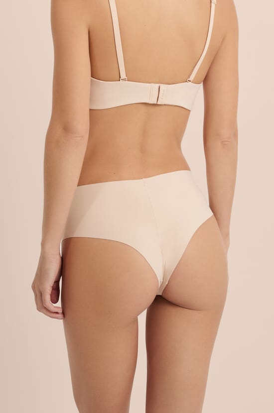 Microfibre Hipster;${refinementColor}