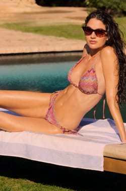 Haut de maillot de bain triangle multi positions imprim&eacute; paillet&eacute;;${refinementColor}