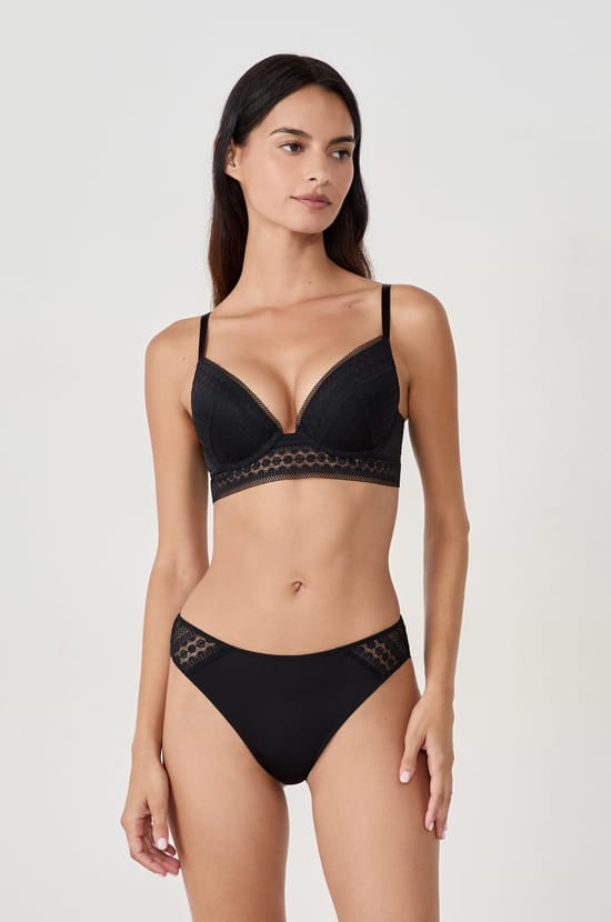 Braga con detalles de encaje;${refinementColor}