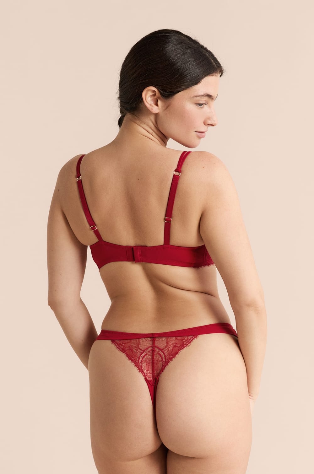 Bra N.9 - Balconnet de encaje con tirantes dobles;${refinementColor}