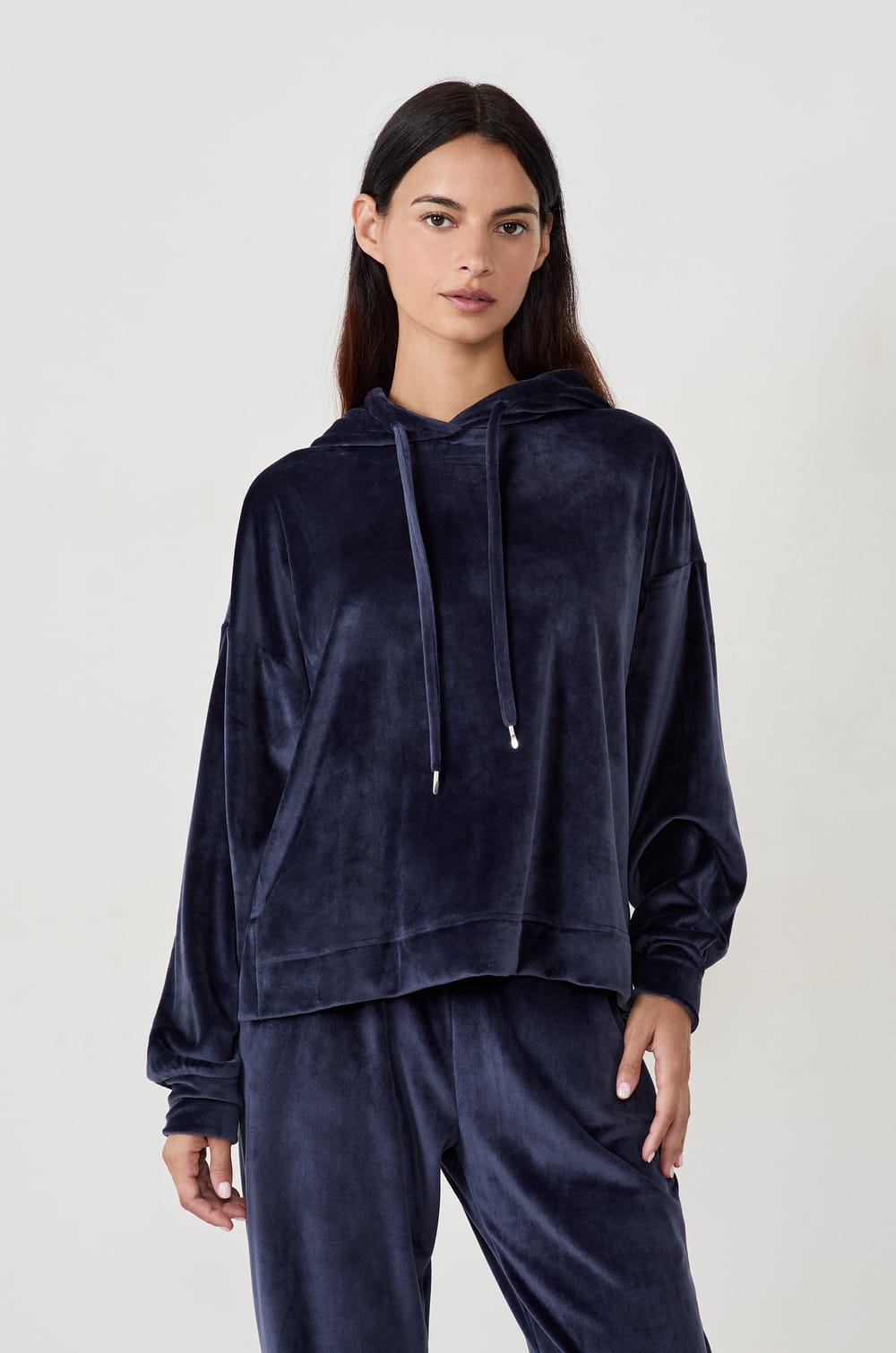 Sweatshirt à capuche effet velours;${refinementColor}