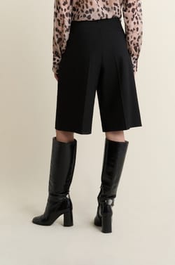 Pantal&oacute;n corto tipo bermuda;${refinementColor}