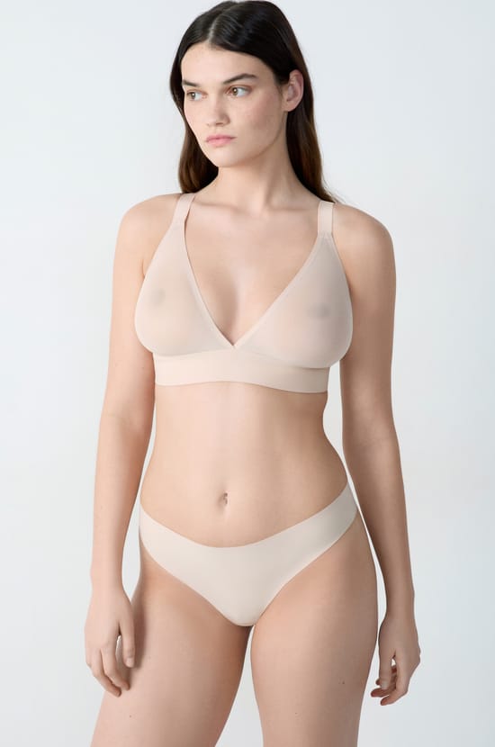 Soutien-gorge triangle coques fines sans armatures en mesh;${refinementColor}