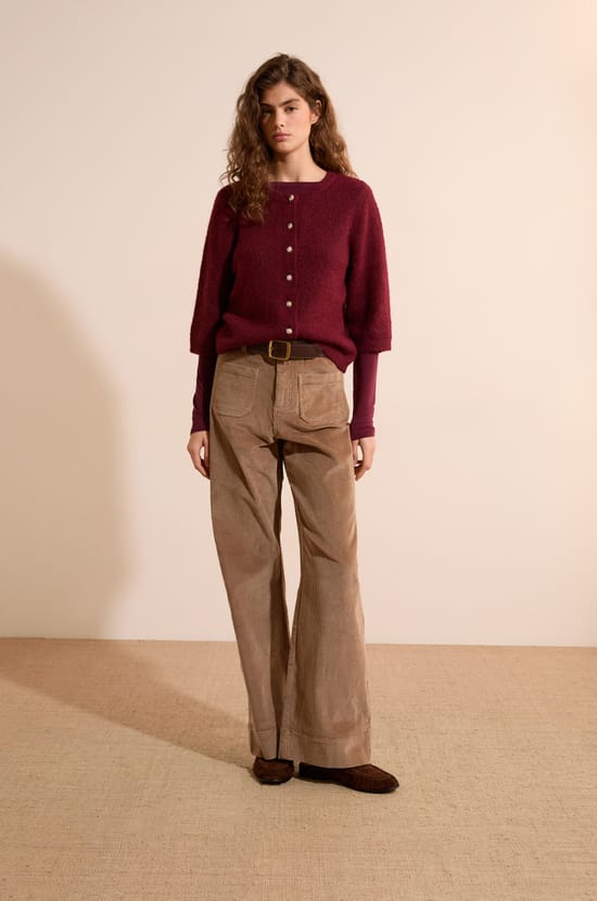 Pull cardigan avec laine;${refinementColor}