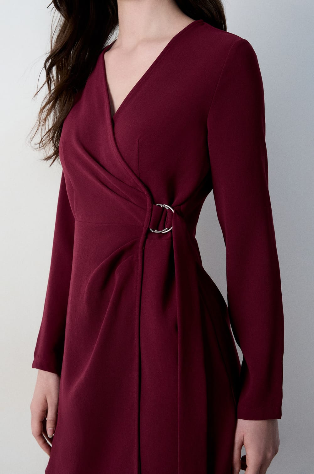 Short Flowing Dress;${refinementColor}