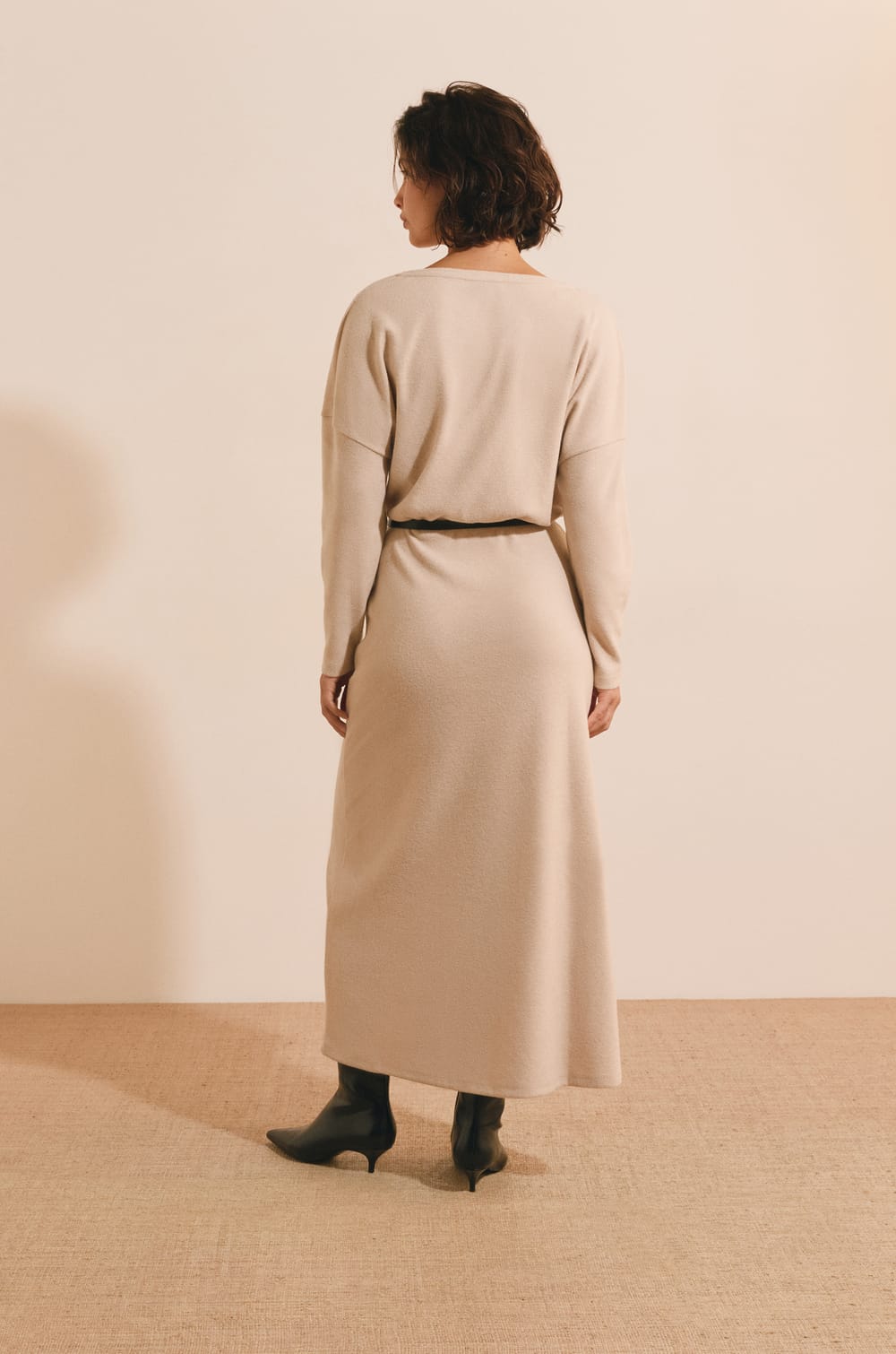 Robe longue en maille;${refinementColor}