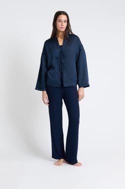 Pyjama 3 pièces satiné;${refinementColor}