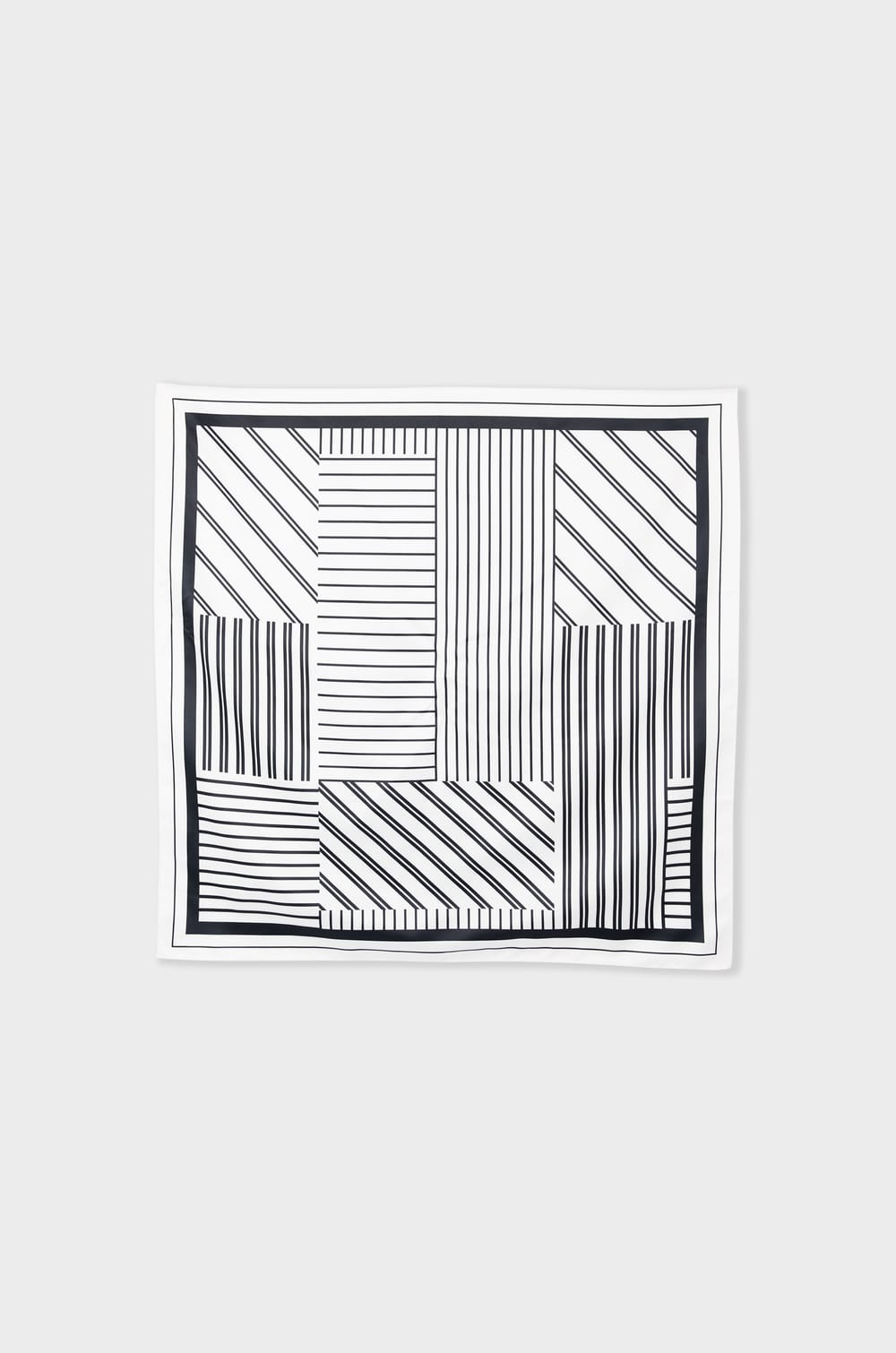 Foulard con estampados;${refinementColor}