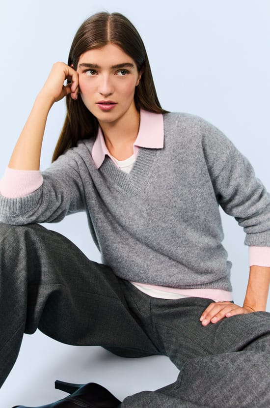 Pull col V en cachemire;${refinementColor}