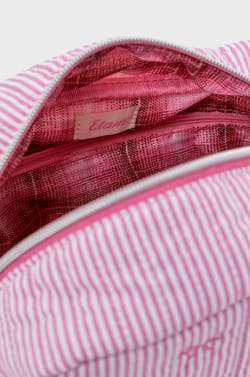 Trousse matelassée à rayures;${refinementColor}