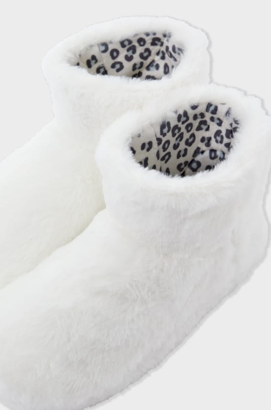 Chaussons bottines en fausse fourrure;${refinementColor}